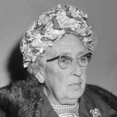 Chân dung Agatha Christie