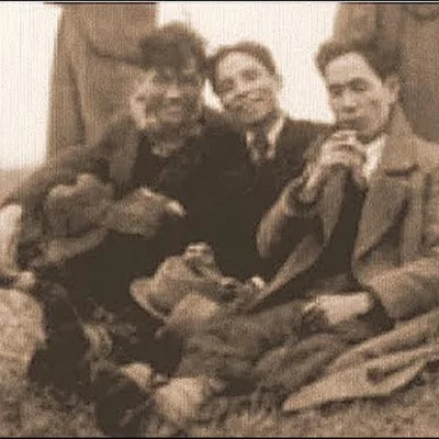 Chân dung Khái Hưng